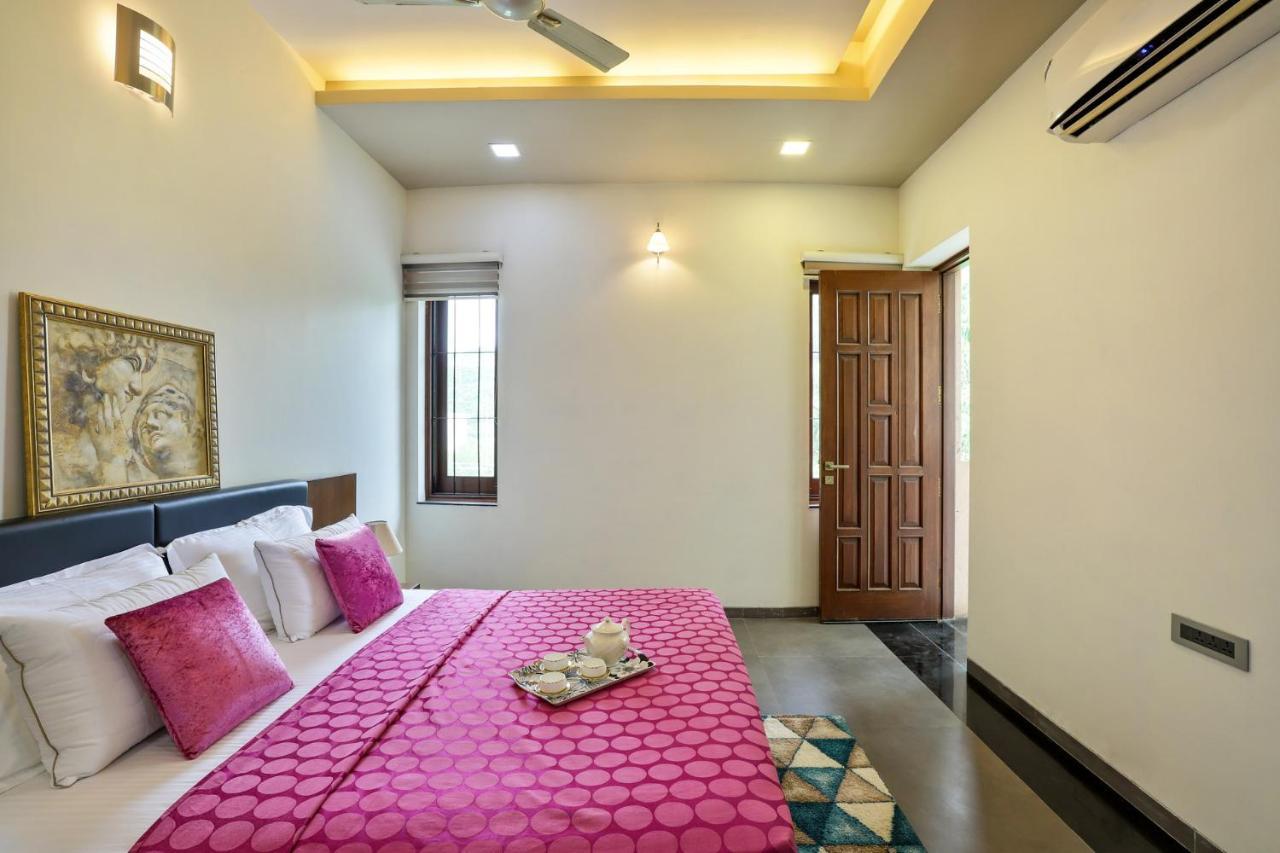 Stayvista'S Prakriti Farms With Outdoor Pool, Complimentary Breakfast And Hi-Tea Udaipur Eksteriør bilde